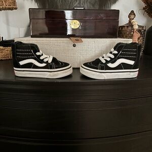 Vans Black and White High-Top Sneakers Baby 3.5